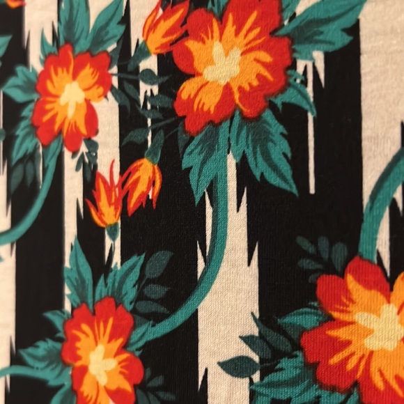 NWT Lularoe Hi-Lo dress in orange/green print on black/cream background. Sz XL. - Picture 2 of 6